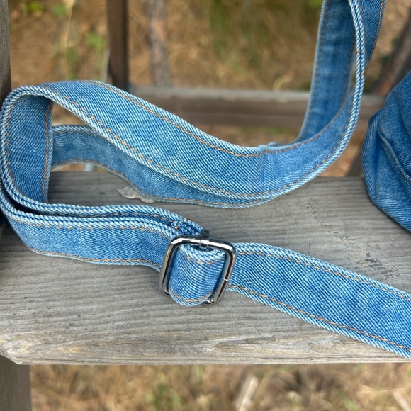 Denim crossbody purse and shoulder bag EUC - Picture 9 of 17